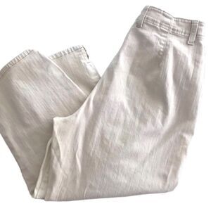 𝅺Gloria Vanderbilt denim Crop/Capri flat front pant